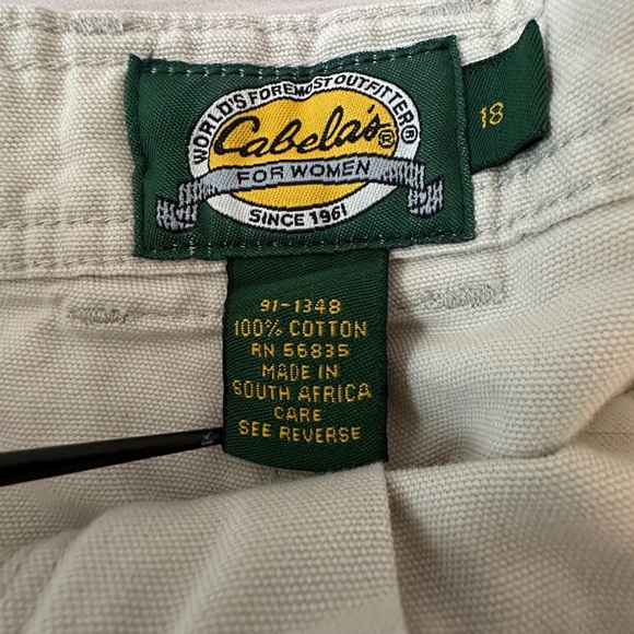 Cabela’s Women’s Cargo Shorts - Size 18
Hiking Walking Casual Camping Utility - Picture 3 of 7